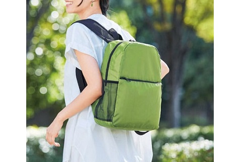 【送料無料】しっかり生地の超軽リュック