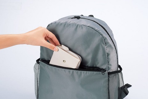 【送料無料】しっかり生地の超軽リュック