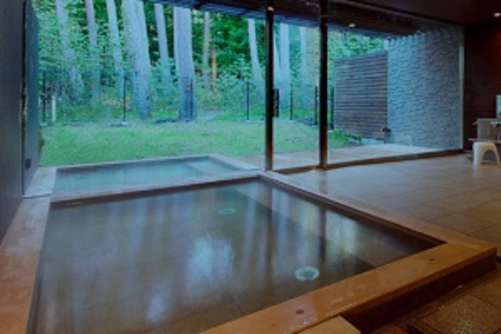 富士の天然温泉「FOREST　SPA」