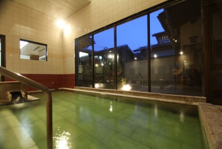 ホテルニューあけぼの（新潟県 月岡温泉）24時間入浴可の不老長寿の湯で若返りの旅