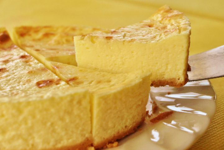 オステルリー アヴァンソワ 一度食べたら忘れられない甘くて濃厚伝統的チーズケーキ