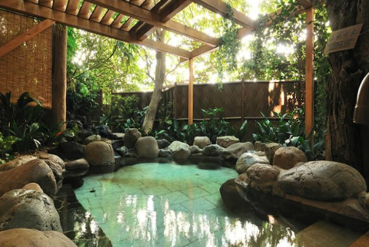ホテル暖香園（静岡県 伊東温泉）肌に優しい良質温泉を源泉かけ流しで愉しむ