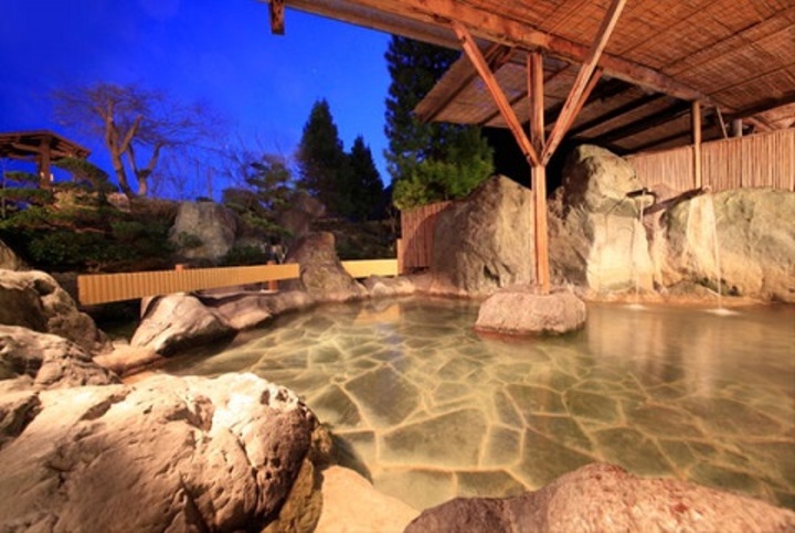 ユルイの宿　恵山（長野県昼神温泉）美肌の湯と郷土会席を堪能　日本一の星空に近い宿