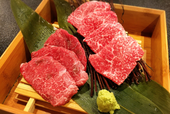 匠上日本橋室町本家（東京都日本橋）5種のお肉食べ比べ 黒毛和牛はA5　飲み放題付