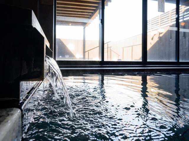 熊野に湧く“杖忘れの湯”　-新湯の口温泉-