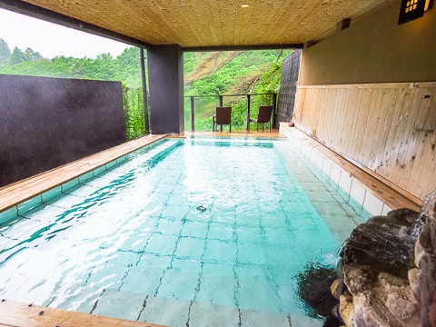 全客室露天風呂付き リブマックスリゾート鬼怒川 栃木県 鬼怒川温泉 スタンダードプラン 素泊まり リブマックスリゾート鬼怒川 露天風呂付き客室 デラックスツイン 喫煙可 宿泊予約プラン詳細 格安旅行の宿泊予約ならトクー