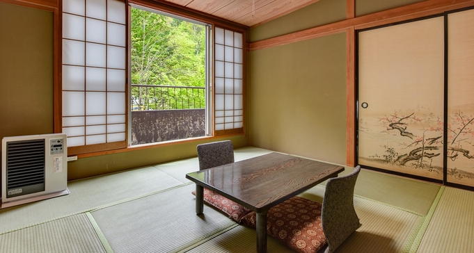 ≪ウルトラトクー市用≫【禁煙】和室8畳[自然に包まれた山側・洗面トイレ共用]