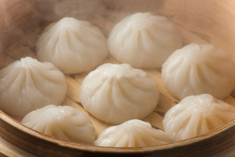 熱々肉汁のグルメ通もうなる小籠包【送料無料】小籠包50個　