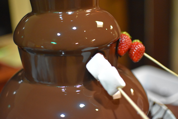 ■チョコレートファウンテン(土曜日のみ開催）