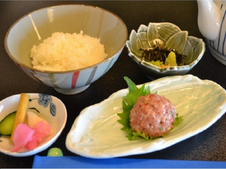 郷土料理：なめろうのお茶漬け