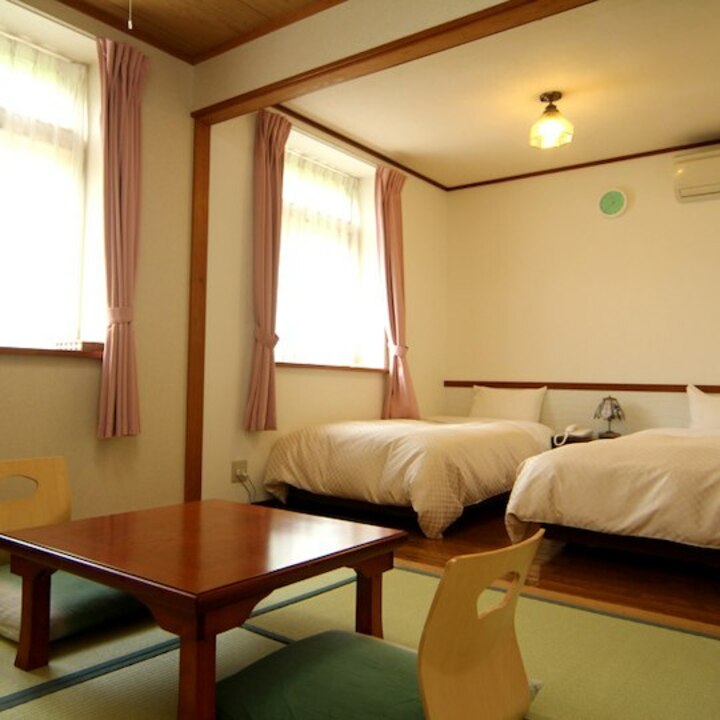和洋室（バス・トイレ付き）.