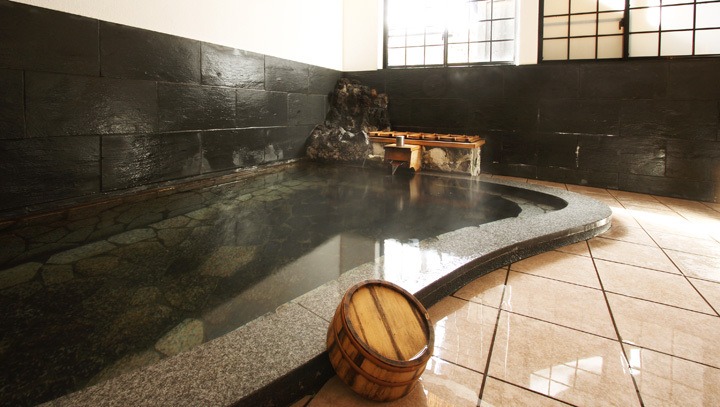 開湯1200年の美人の湯。かけ流し温泉は24時間ご利用可能です