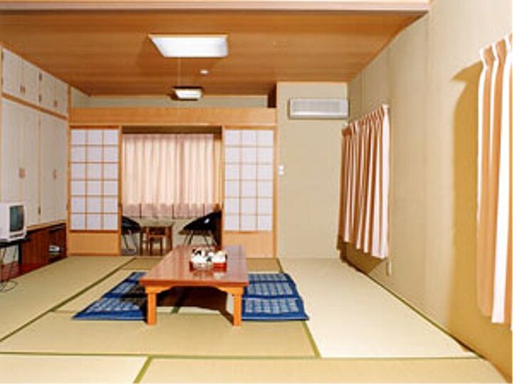 宿おまかせ大部屋.