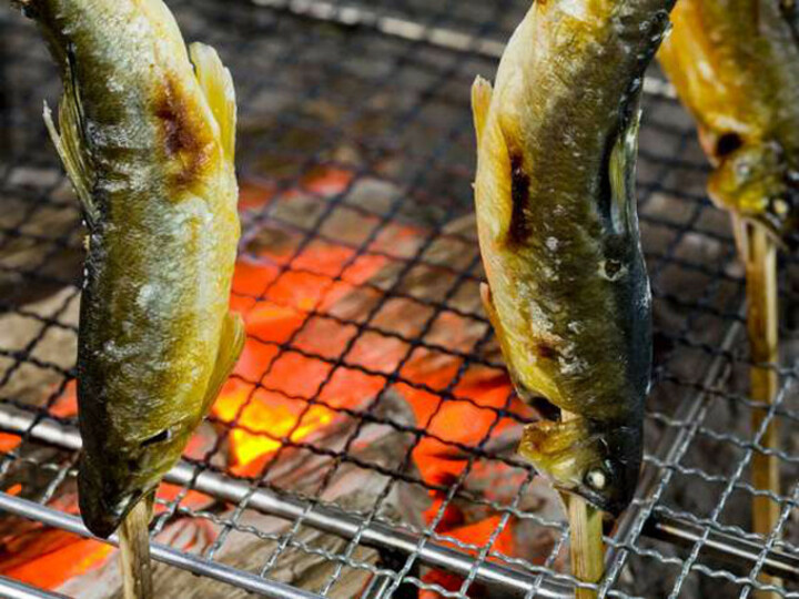 鮎の串焼き