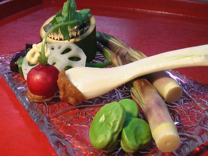 旬の素材をふんだんに使ったお料理