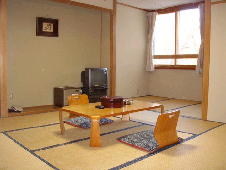 和室8畳[トイレ付].