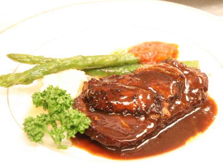 お肉料理一例