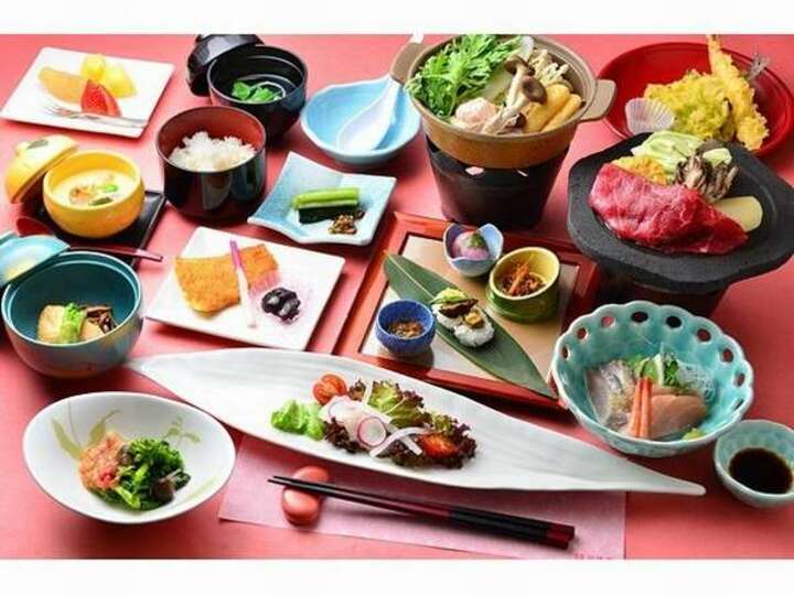 旬の食材を盛り込んだ和食膳一例　約10品