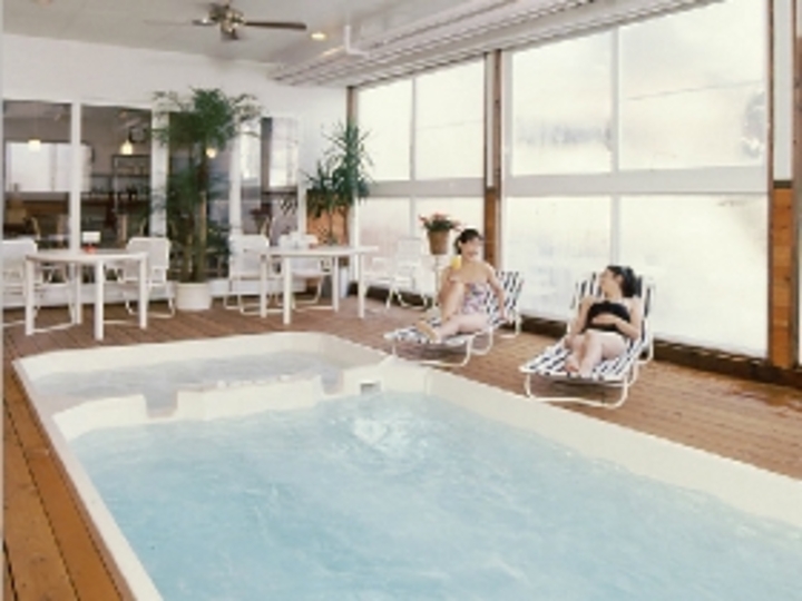 室内プール