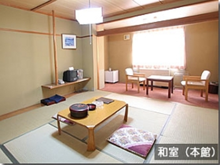 本館：北アルプス側の和室8畳[BT付]