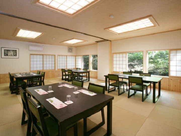 個室の食事処『あさま』 