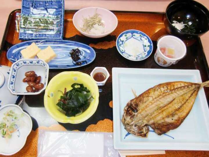 朝食をリニューアルしました♪2点から選べる干物が好評です！