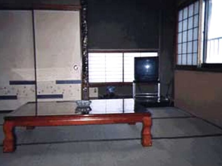 日本海の≪潮騒≫を感じる◇海辺の和室（４名～６名）◇