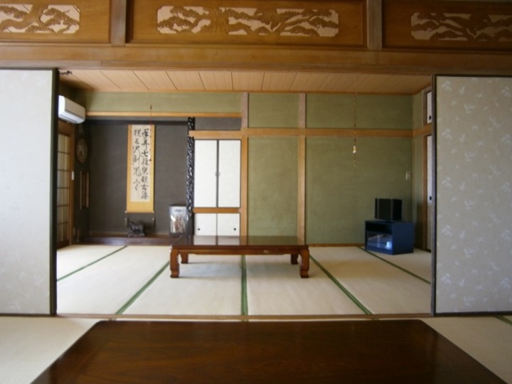 和室１２畳２間続き