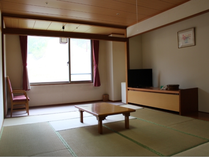 和室（トイレ付）