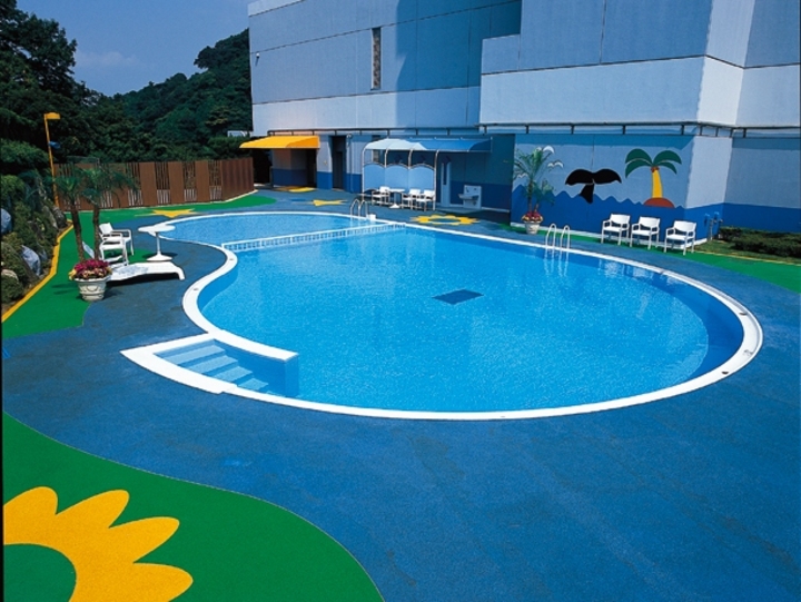 屋外プール