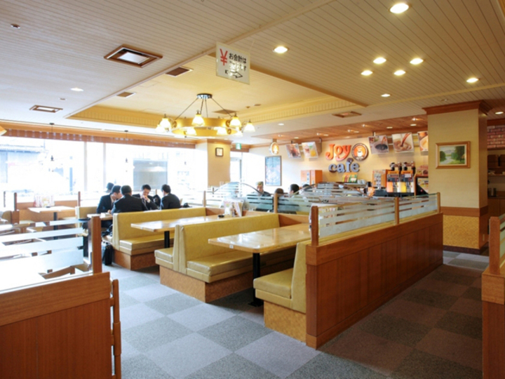 ファミリーレストラン　「ジョイフル」（洋食）