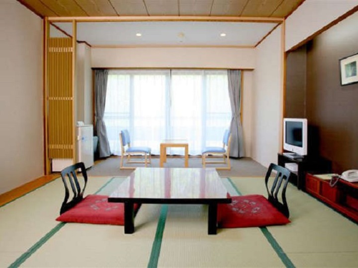 ★★本館和室（山側）　トイレ付 