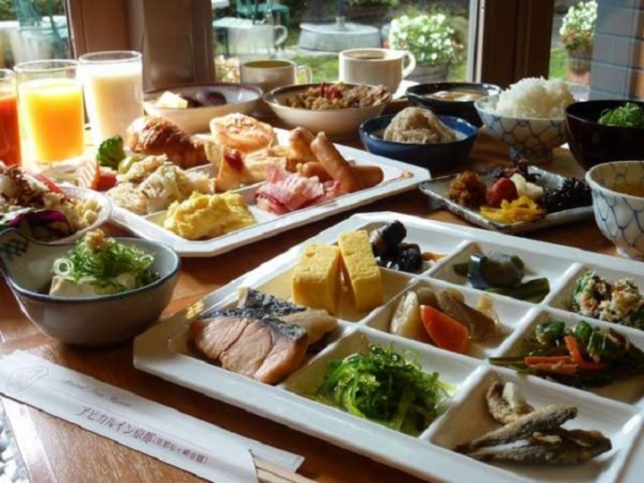 【ご朝食】京都らしい、おばんざい・お漬物がいっぱいの和洋朝食バイキング