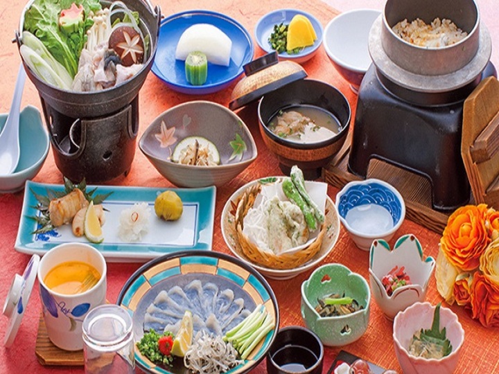 ご夕食④/季節の旬と地元の食材を活かした会席料理をお愉しみ下さい。