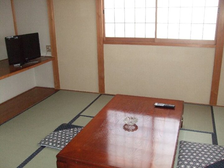 和室(8畳00)