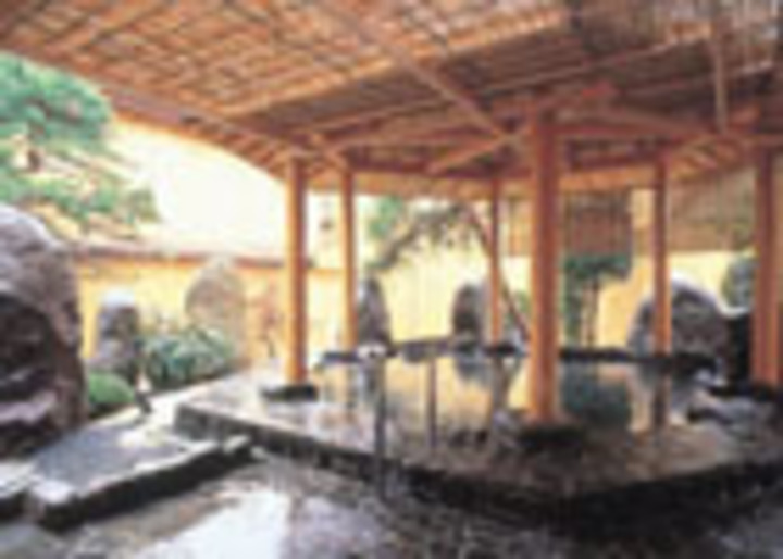 庭園露天風呂『信夫（しのぶ）の湯』（男女）