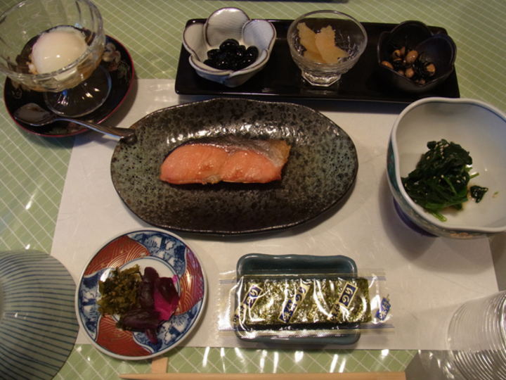 朝食