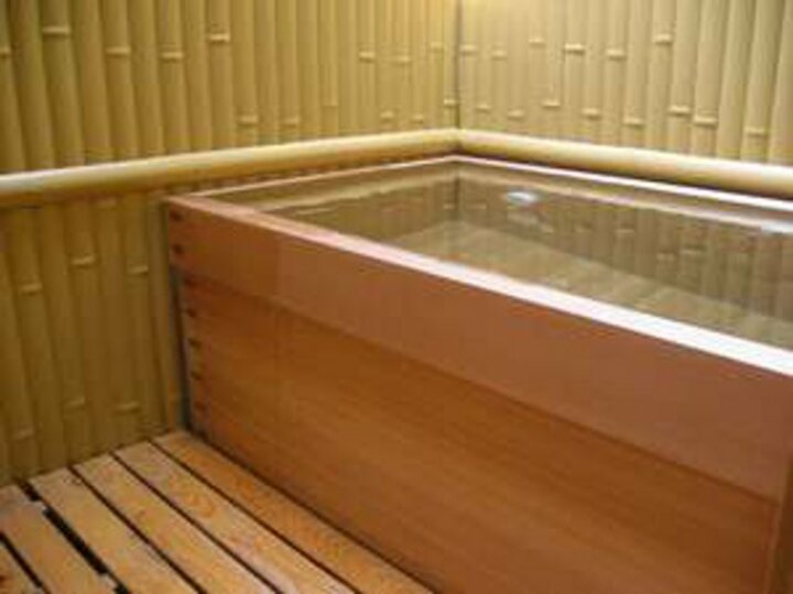 『椹（木製）』の露天風呂 