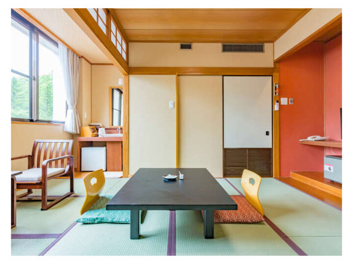 和室８畳又は６畳（バスなし、トイレ付）.