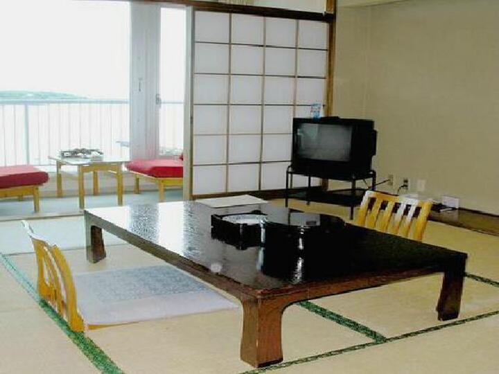 海＆青島を望む♪【なぎさ館和室8畳】