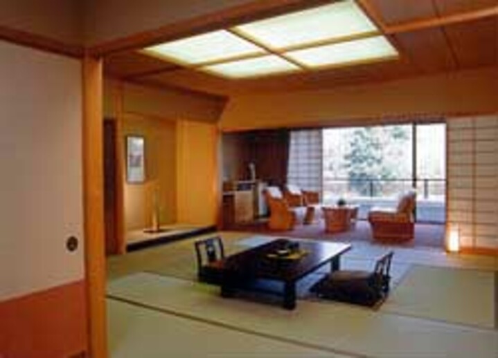 和室デラックス【 本丸館 】