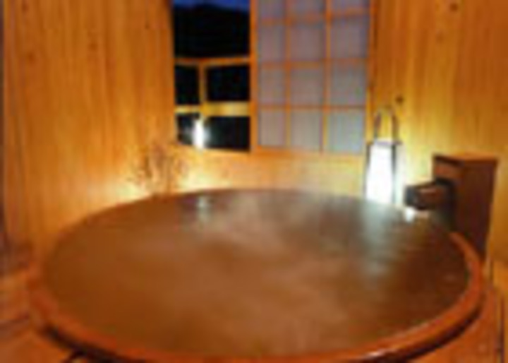 貸切露天風呂　北の丸湯【花筏】 