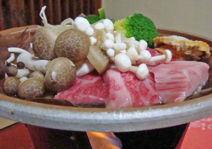 夕食一例（季節感あふれる旬の幸をお部屋でどうぞ。）