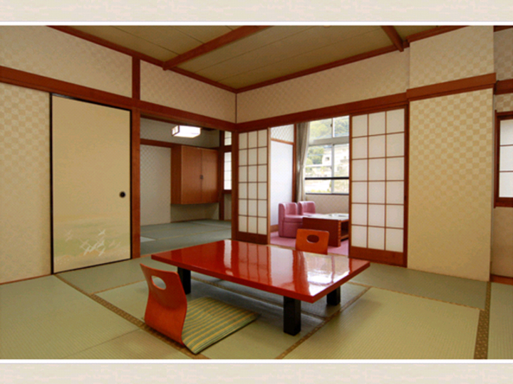 和室８畳または１０畳トイレ付き２