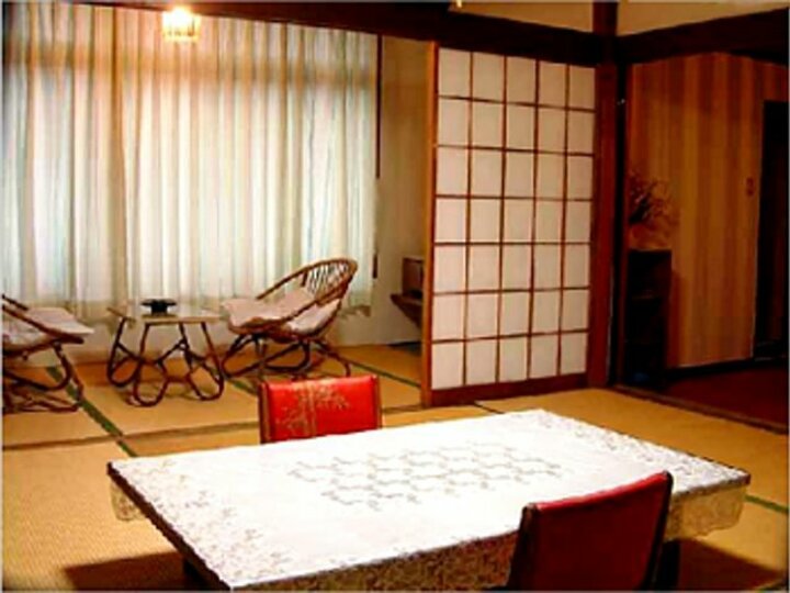 和室10畳＜トイレ付＞