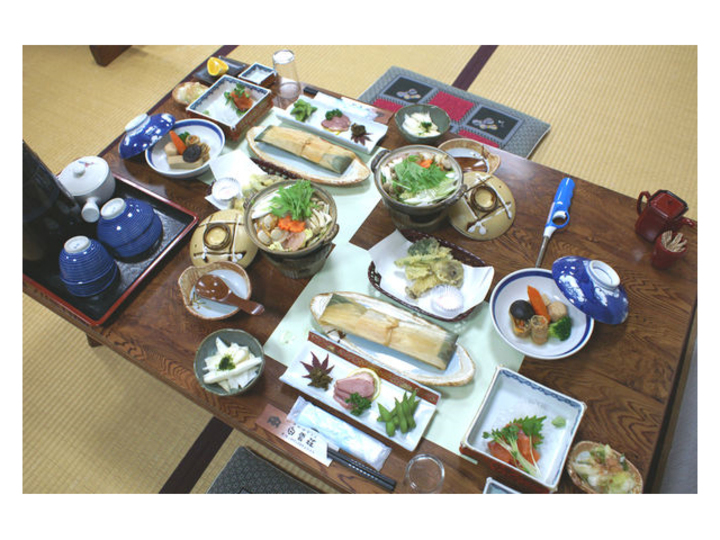 お食事は食事処で