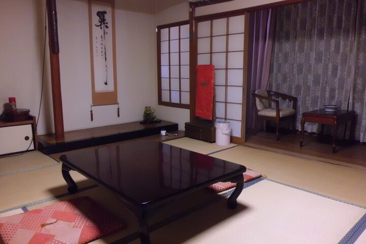 ごゆっくりお寛ぎいただける和室（バス・トイレなし）
