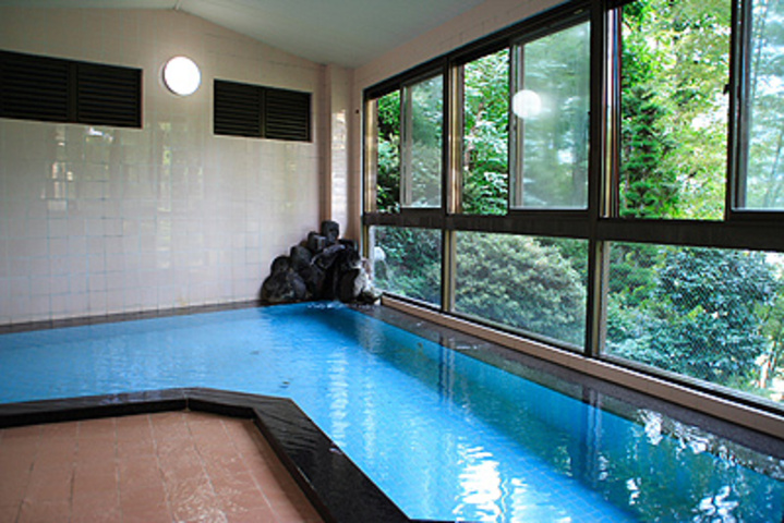 内湯　（男湯・女湯）