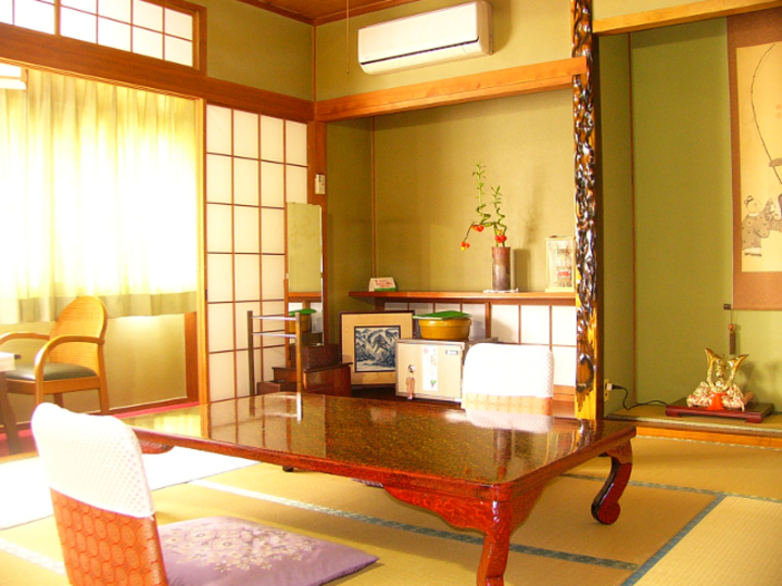 和室（ウォッシュレット付）