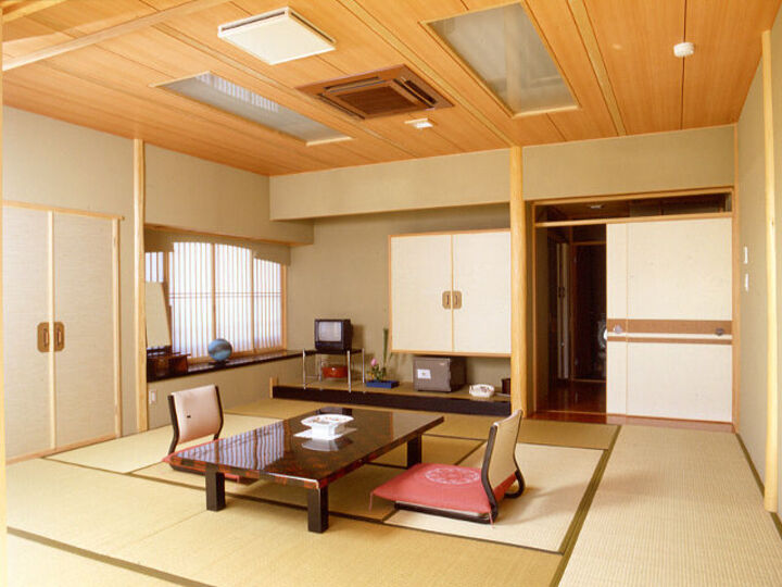 くつろぎの和室８〜１２畳（無線LAN）.
